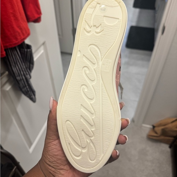 Only worn in store at initial purchase. Too small now - Picture 3 of 5